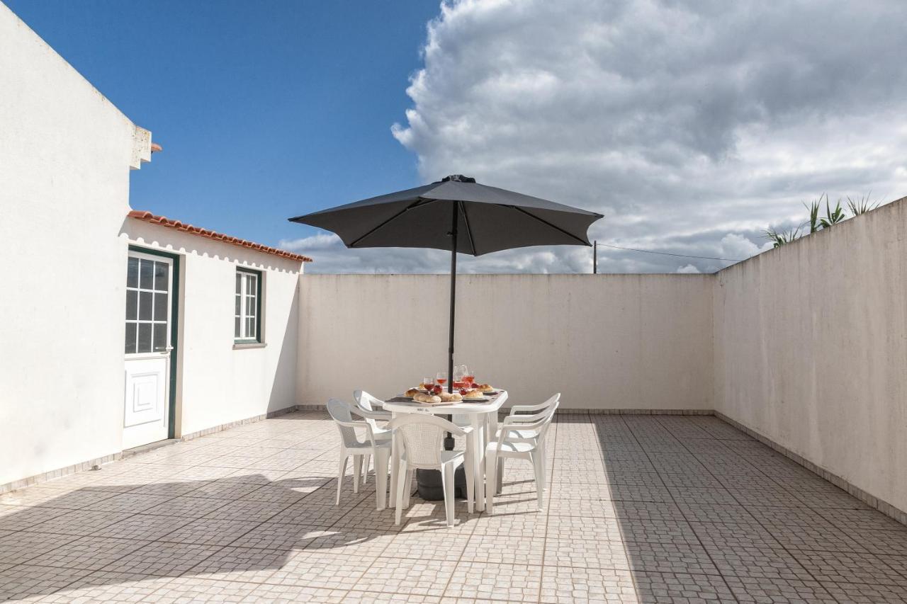 Ocean Breeze Villa Atouguia Da Baleia Εξωτερικό φωτογραφία